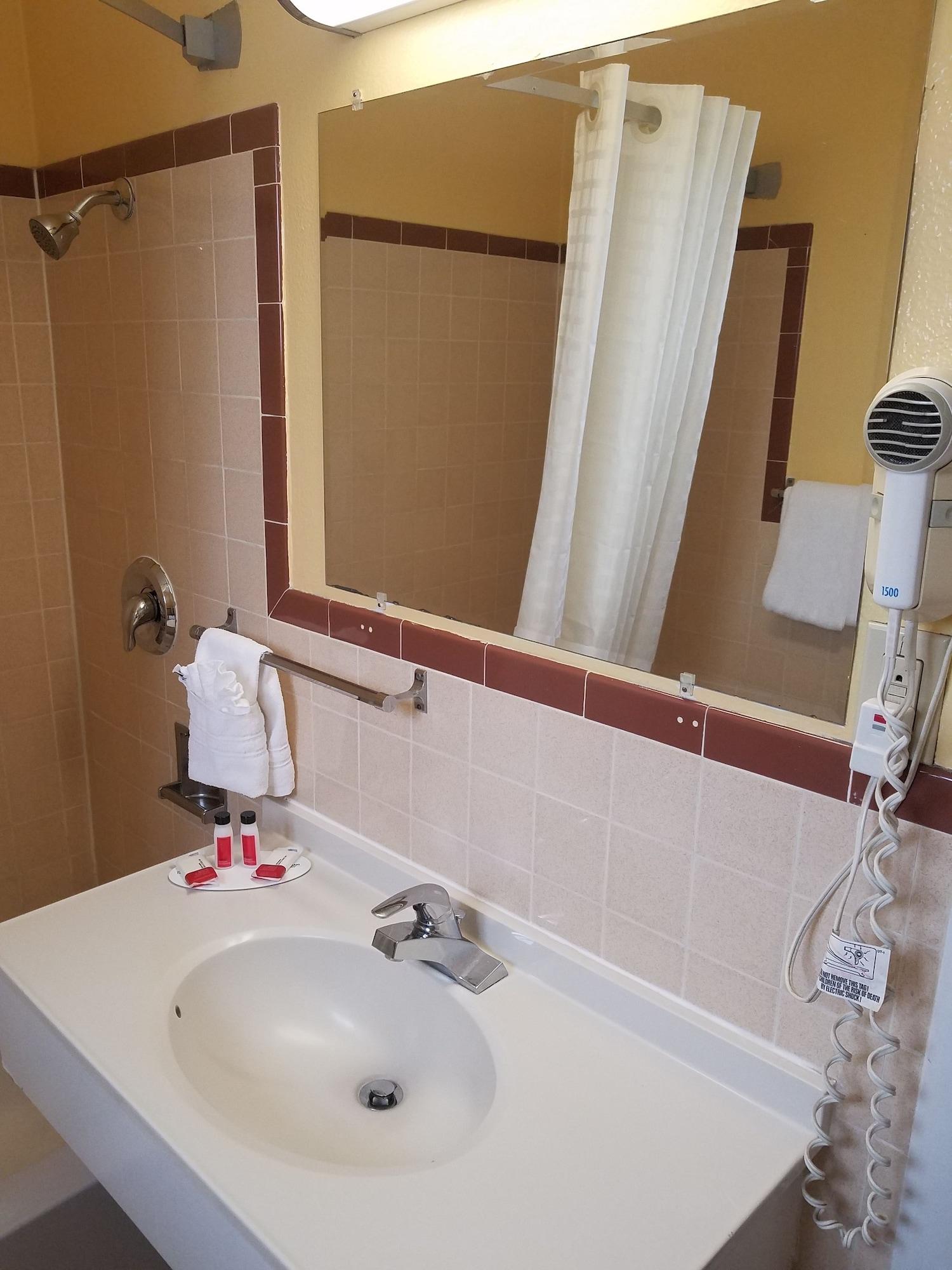 Travelodge By Wyndham Wenatchee Dış mekan fotoğraf