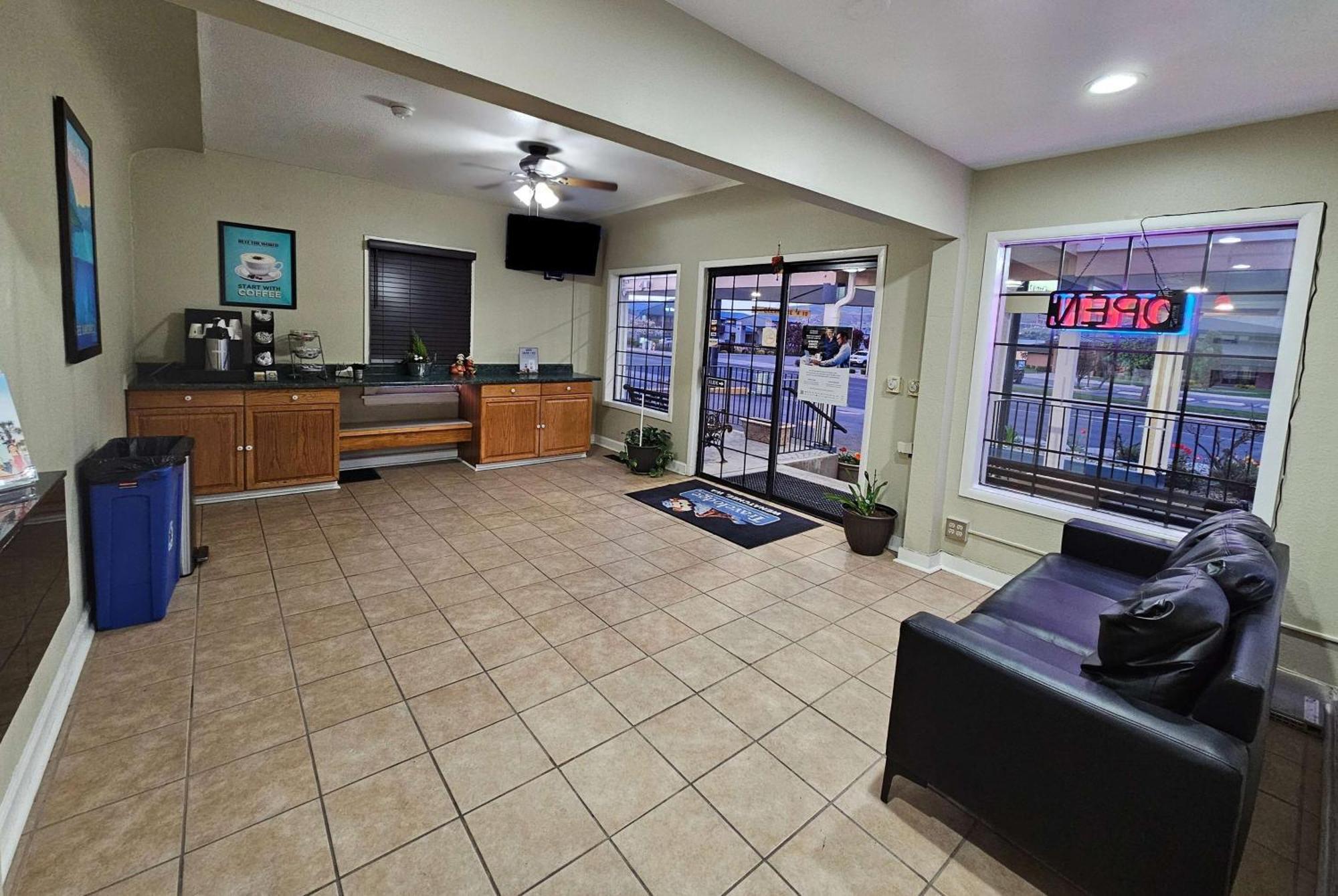 Travelodge By Wyndham Wenatchee Dış mekan fotoğraf